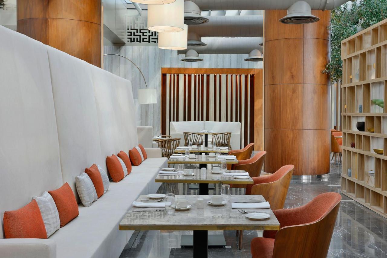 Jeddah Marriott Hotel Madinah Road Dış mekan fotoğraf Restaurant interior