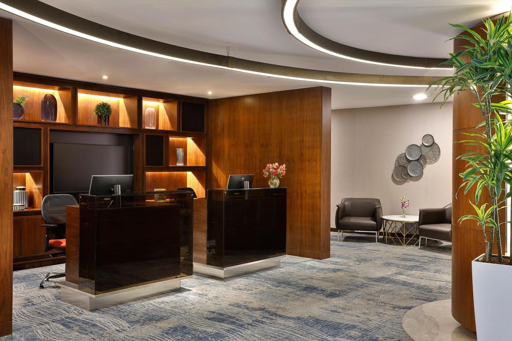 Jeddah Marriott Hotel Madinah Road Dış mekan fotoğraf The interior of the lounge