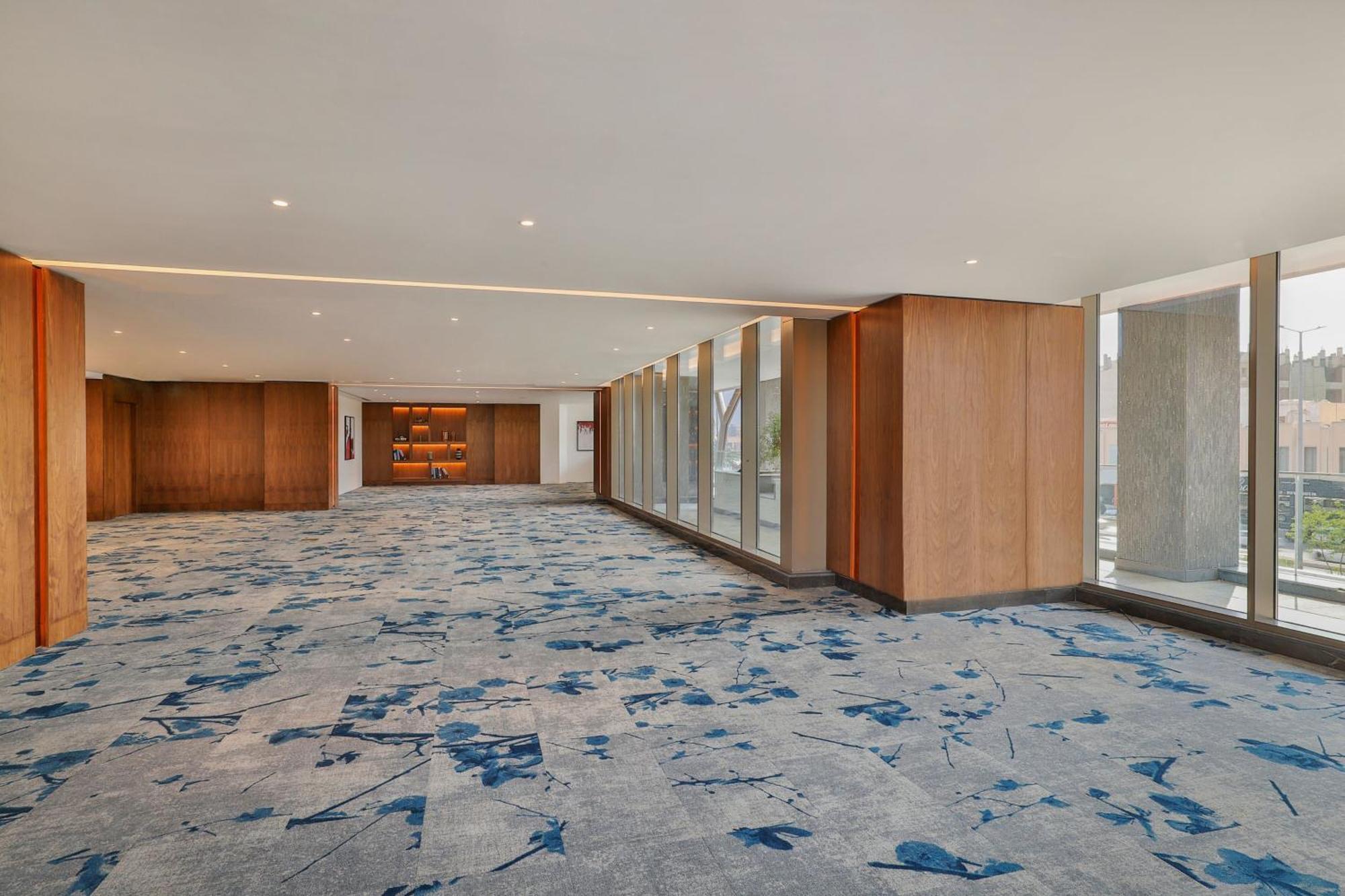 Jeddah Marriott Hotel Madinah Road Dış mekan fotoğraf The interior of the hotel